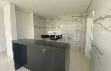 Imagem 8: Casa no Condomínio. Piscina, Varanda, 200m² de Áreae2 Vagas na garagem