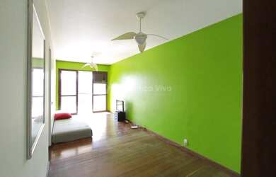 Imagem: O apartamento possui 3 Dormitórios, 3 Banheiros, 2 Vagas na