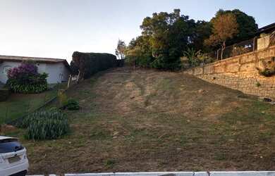 Imagem: O terreno à venda possui 800m² de Área e está localizado