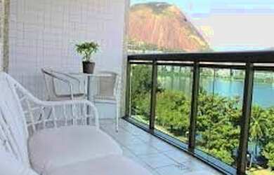 Imagem: O apartamento possui 3 Dormitórios e Imóvel mobiliado e está