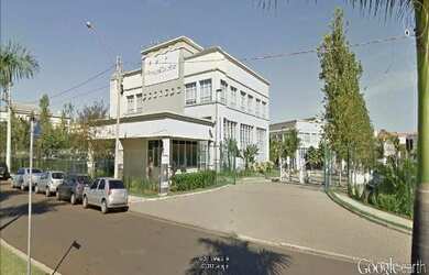 Imagem: O depósito possui 5 Vagas na garagem, 380m² de Área e está