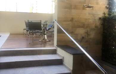 Imagem: O apartamento possui 4 Dormitórios, 5 Banheiros, 2 Vagas na