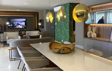 Imagem: O apartamento possui 4 Dormitórios, 5 Banheiros, 3 Vagas na