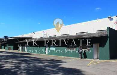 Imagem: O depósito possui 5 Vagas na garagem, 7.800m² de Área e