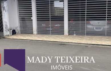 Imagem: A casa possui 3 Dormitórios, 2 Banheiros, 3 Vagas na garagem