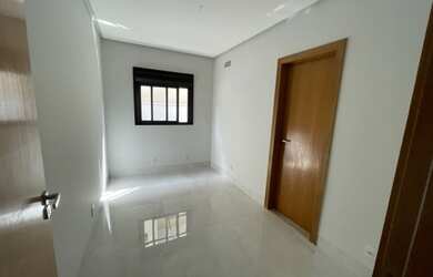 Imagem 4: Linda casa térrea 04 suites condomínio Portal do sol green