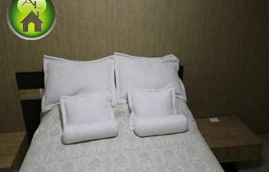 Imagem: A casa em condomínio possui 3 Dormitórios, 3 Banheiros, 2