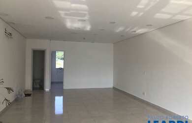 Imagem: O depósito possui 35m² de Área, Imóvel novo e está localizado