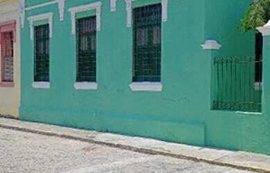 Imagem: A casa possui 3 Dormitórios, 2 Banheiros, 154m² de Área e