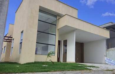 Imagem: A casa em condomínio possui 3 Dormitórios, 3 Banheiros, 2