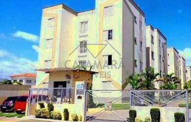 Imagem: O apartamento possui 2 Dormitórios, 1 Banheiro, 1 Vaga na garagem