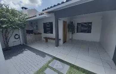 Imagem: A casa possui 2 Dormitórios, 1 Banheiro, 5 Vagas na garagem