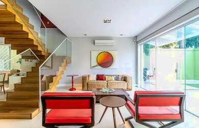 Imagem: O apartamento possui 4 Dormitórios, 5 Banheiros, 5 Vagas na