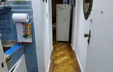 Imagem: O apartamento possui 1 Dormitório e está localizado em Botafogo