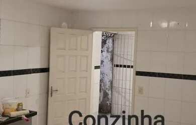 Imagem: A casa possui 3 Dormitórios, 3 Banheiros, 1 Vaga na garagem