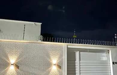 Imagem: A casa em condomínio possui 2 Dormitórios, 2 Banheiros, 4