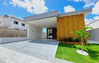 Imagem: A casa em condomínio possui 3 Dormitórios, 3 Banheiros, 2