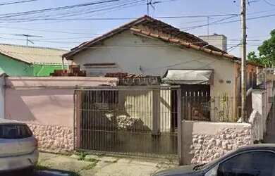 Imagem: A casa possui 2 Dormitórios, 1 Banheiro, 90m² de Área e