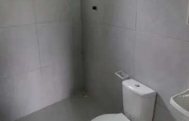 Imagem: A casa possui 1 Dormitório, 1 Banheiro, 4 Vagas na garagem