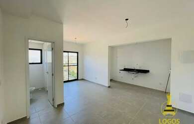 Imagem: O apartamento possui 1 Dormitório, 1 Banheiro, 1 Vaga na garagem