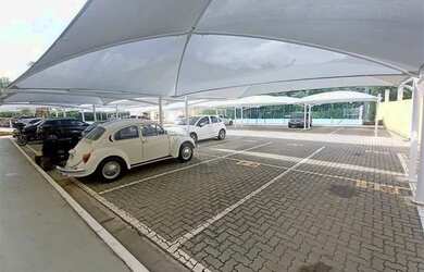 Imagem: O apartamento possui 3 Dormitórios, 1 Banheiro, 2 Vagas na