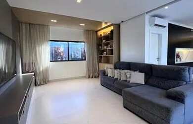 Imagem: A casa em condomínio possui 4 Dormitórios, 5 Banheiros, 5