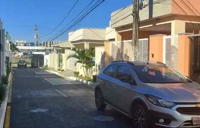 Imagem: A casa em condomínio possui 3 Dormitórios, 2 Banheiros, 2