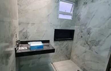 Imagem: A casa em condomínio possui 3 Dormitórios, 2 Banheiros, 2