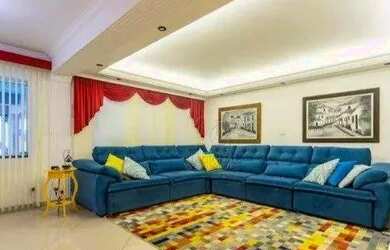 Imagem: A casa possui 4 Dormitórios, 2 Banheiros, 3 Vagas na garagem