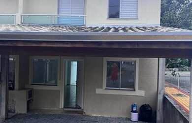 Imagem: A casa em condomínio possui 3 Dormitórios, 2 Banheiros, 2