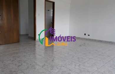 Imagem: O depósito possui 5 Vagas na garagem, 340m² de Área e está