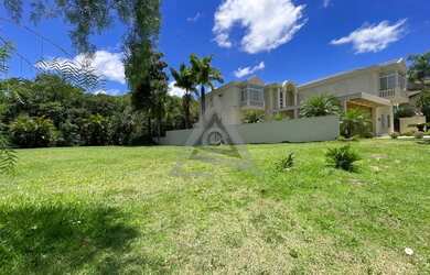 Imagem: O terreno possui 1633m² de Área e está localizado em Loteamento