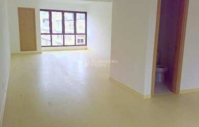 Imagem: O depósito possui 1 Vaga na garagem, 56m² de Área e está