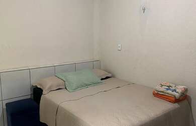 Imagem: A casa em condomínio possui 1 Dormitório, 1 Banheiro, 1 Vaga