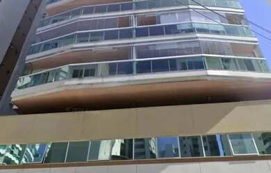 Imagem: O apartamento possui 3 Dormitórios, 2 Banheiros, 3 Vagas na