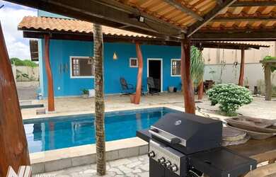 Imagem: A casa em condomínio possui 2 Dormitórios, 4 Banheiros, 3