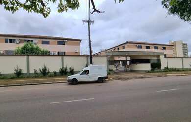 Imagem: O apartamento possui 3 Dormitórios, 2 Banheiros, 2 Vagas na