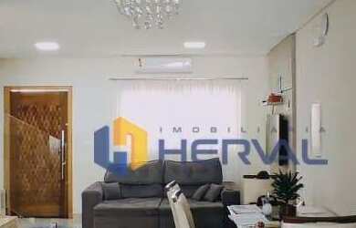 Imagem: A casa possui 3 Dormitórios, 4 Banheiros, 195m² de Área e