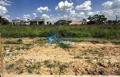 Imagem: O terreno possui 10m² de Área, Imóvel novo e está localizado