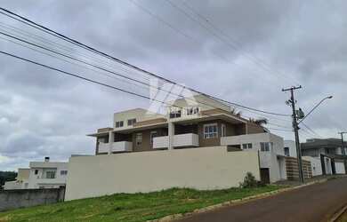 Imagem 3: Sobrado de Alto Padrão Semi Mobiliado com 3 Suítes, Churrasqueira