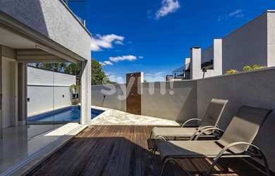 Imagem: A casa em condomínio possui 3 Dormitórios, 4 Banheiros, 3