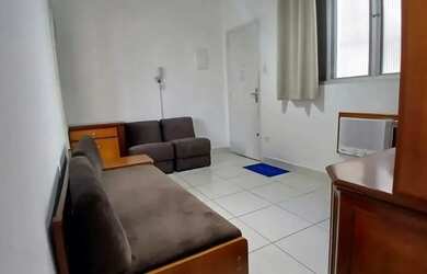 Imagem: O apartamento possui 1 Dormitório, 1 Banheiro, 1 Vaga na garagem