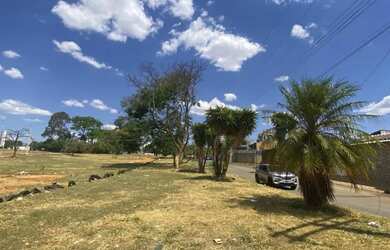 Imagem: O terreno possui 50m² de Área e está localizado em Samambaia