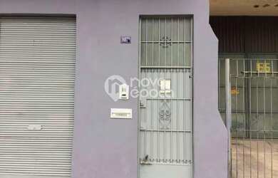 Imagem: O depósito possui 2 Vagas na garagem, 92m² de Área e está