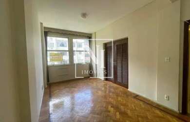 Imagem: O apartamento possui 3 Dormitórios, 2 Banheiros, 80m² de Área