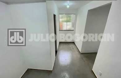 Imagem 9: MÉIER - RUA AQUIDABÃ - CASA DE VILA LINEAR EM ESTADO DE PRIMEIRA LOCAÇÃO...