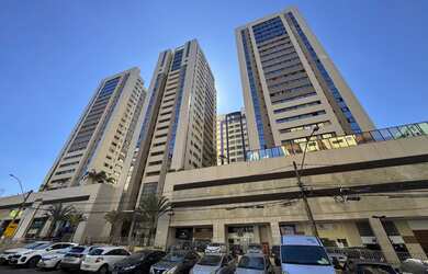 Imagem: O apartamento possui 1 Dormitório, 1 Banheiro, 1 Vaga na garagem