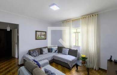 Imagem: A casa possui 5 Dormitórios, 5 Banheiros, 2 Vagas na garagem