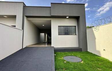 Imagem: A casa possui 2 Dormitórios, 2 Banheiros, 89m² de Área e