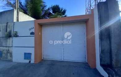 Imagem: A casa possui 3 Dormitórios, 3 Banheiros, 1 Vaga na garagem